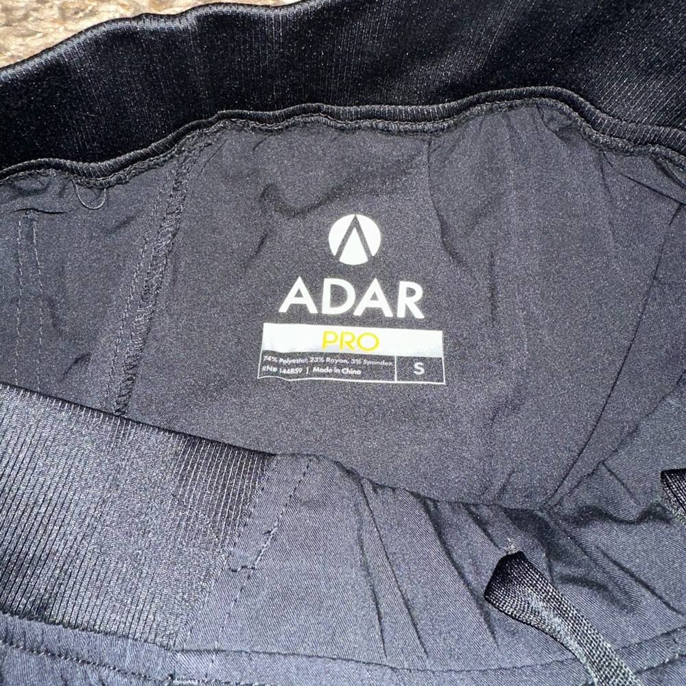 Women’s jogger scrub pants
